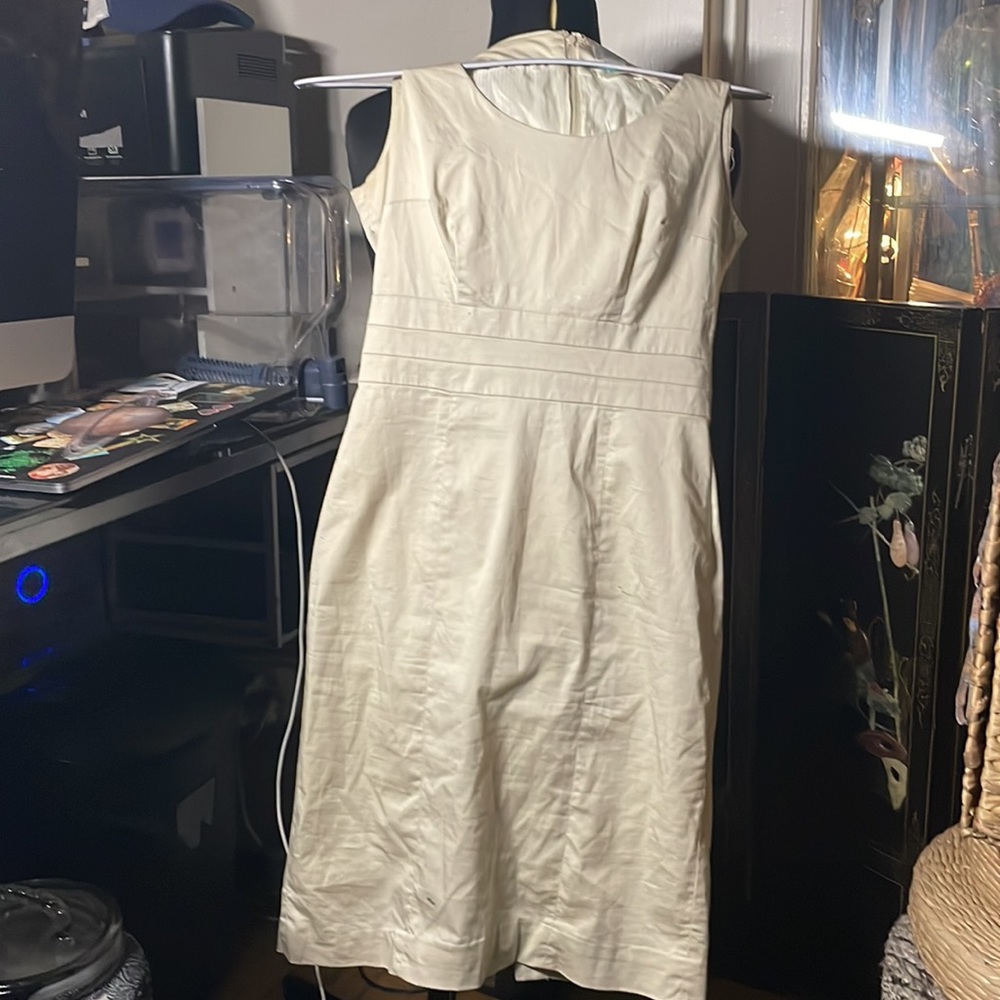 Dress - Picture 4 of 4